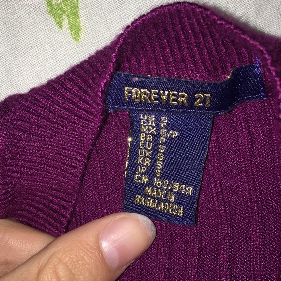 Maroon F21 Long-Sleeved Top: Cut Out Shoulders - Picture 2 of 4